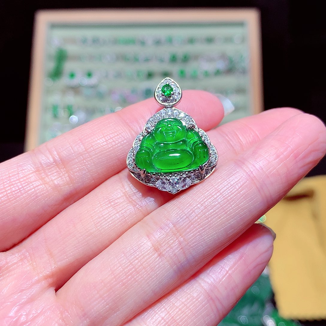 【闪购商品】翡翠吊坠(不含链)未镶嵌