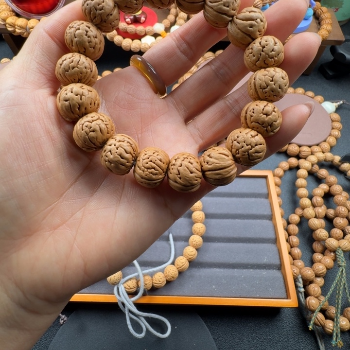 明***串菩提籽类1111111111111