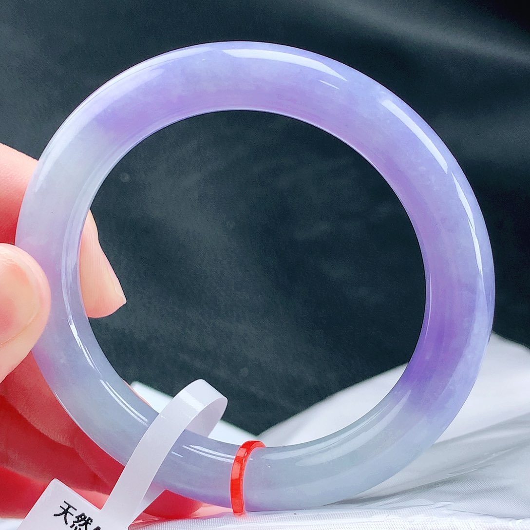 未镶嵌手镯（圆镯）翡翠54圈