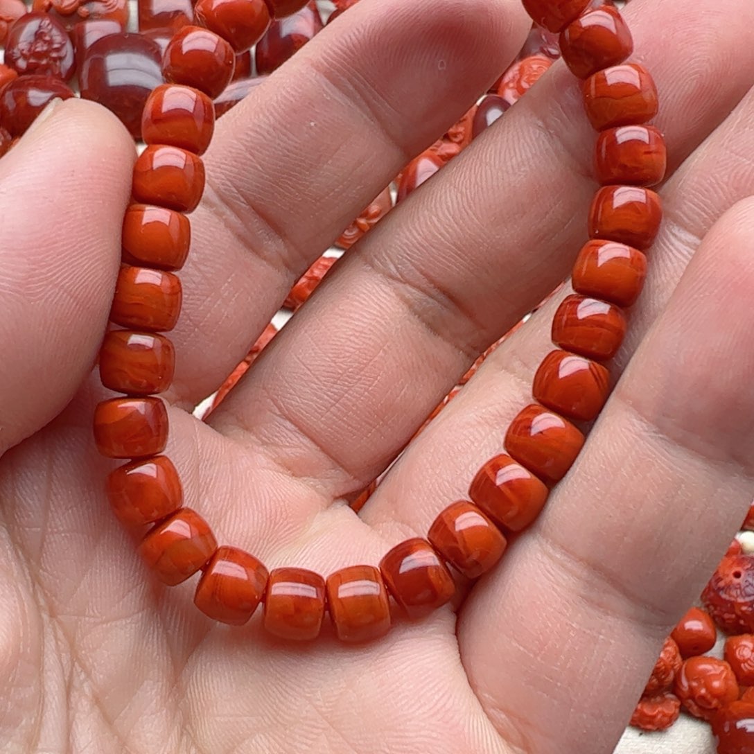 南红玛瑙配饰未镶嵌