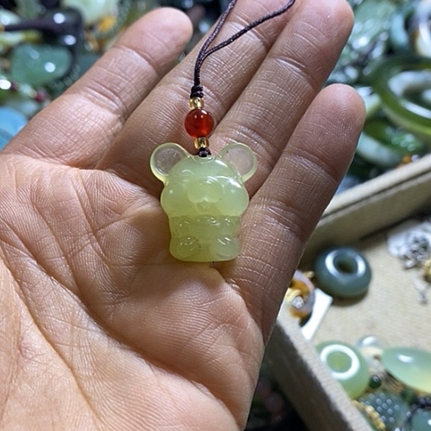 岫玉手机挂件未镶嵌