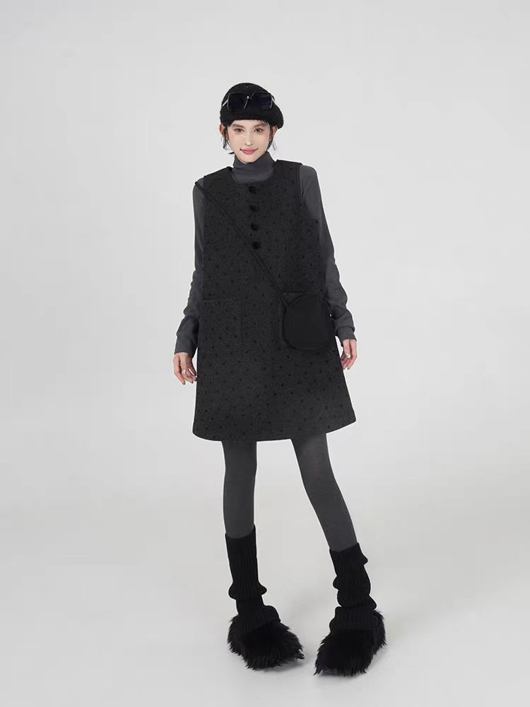 （胖萌家）秋冬季加绒加厚背带裙女宽松过膝气质连衣裙