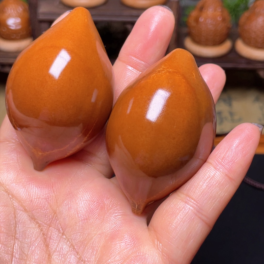 橄榄核吊坠蝴蝶37穿配