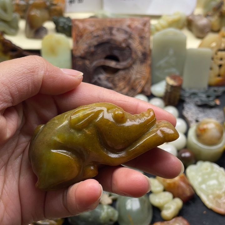 蛇纹石玉颈饰未镶嵌68