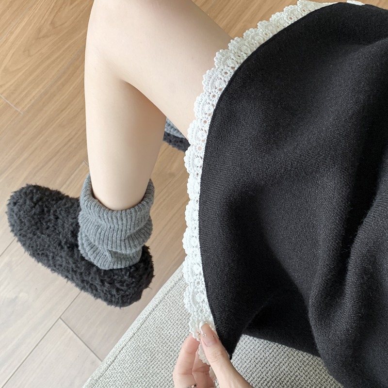孕妇半身裙蕾丝花边高腰针织短裙显瘦百搭小个子秋冬季新款包臀裙