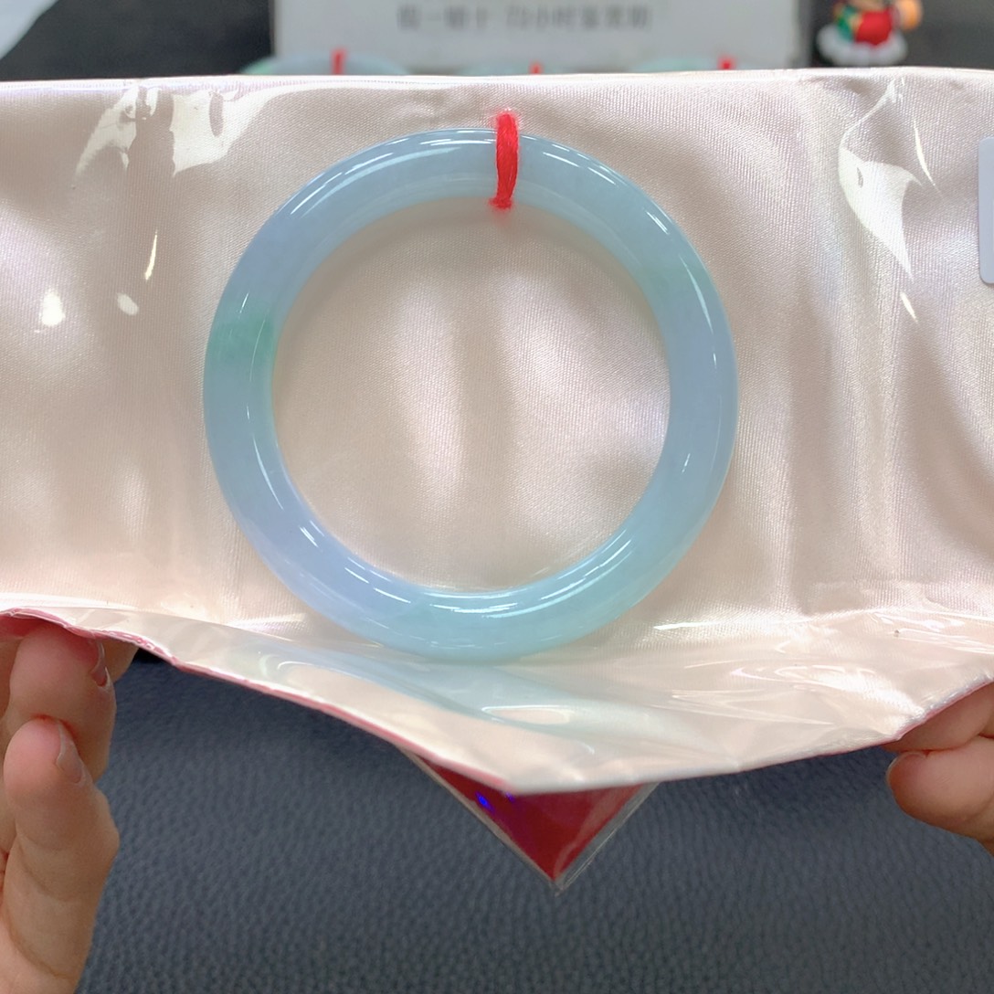 翡翠未镶嵌手镯6号