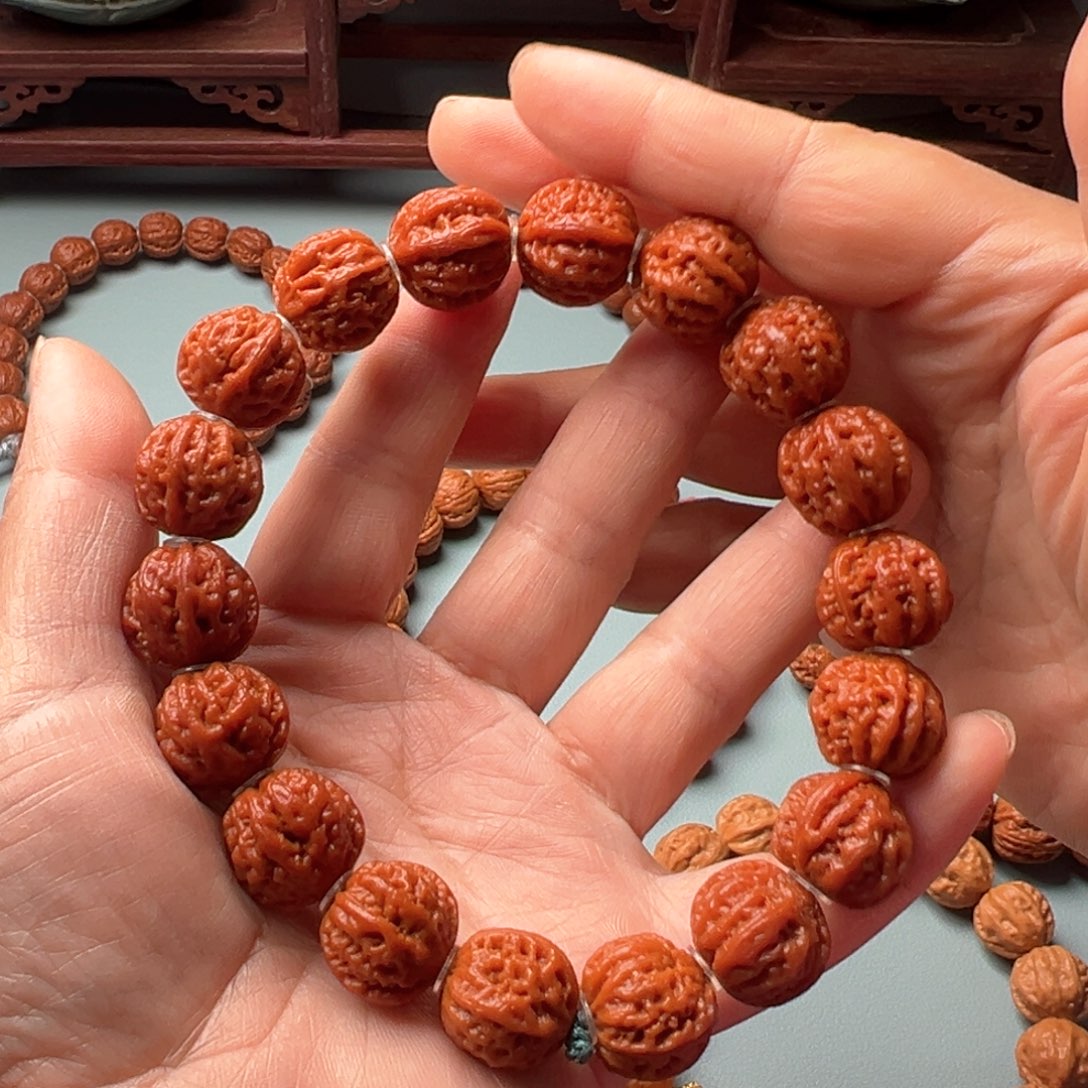 文玩核桃吊坠D****d野生小核桃