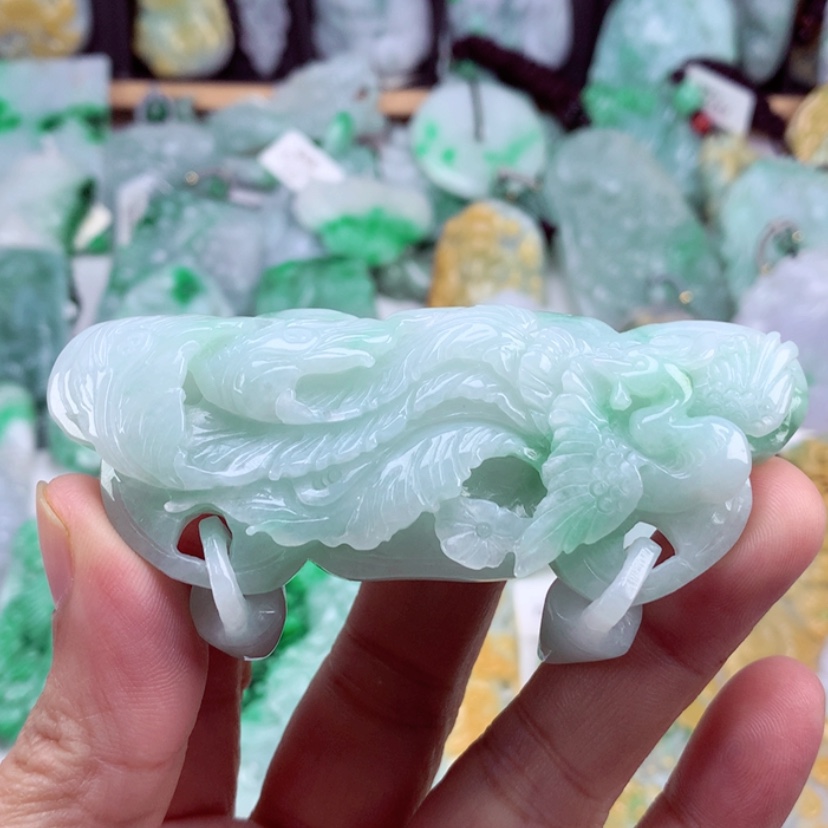 【闪购商品】翡翠吊坠(不含链)未镶嵌