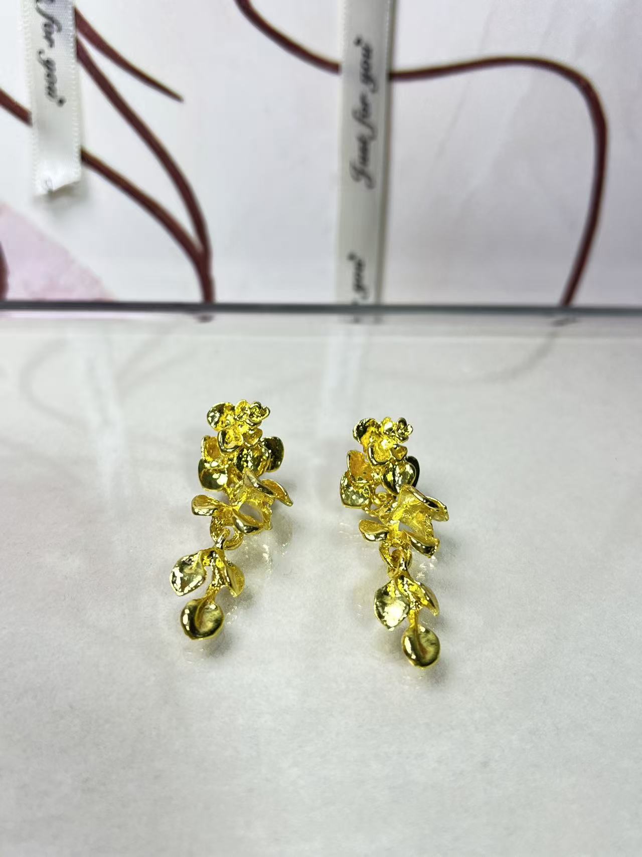 铜合金耳饰 气质植物花卉长款素款精致耳钉女金色