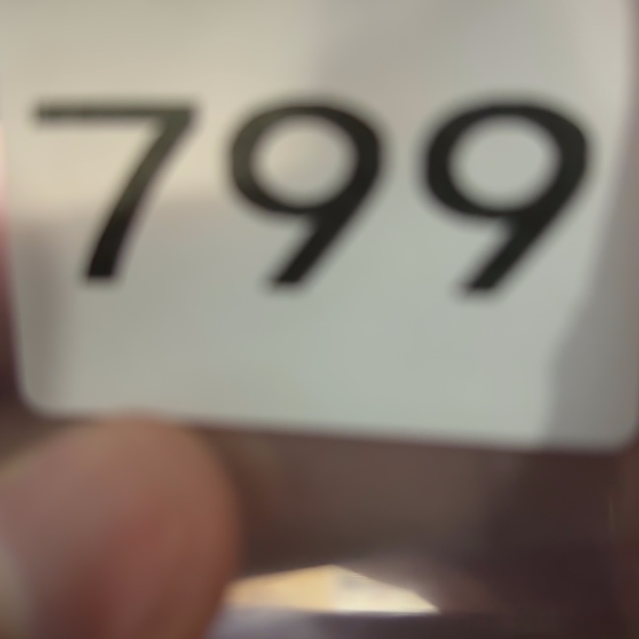 薛***彤直接拍。         