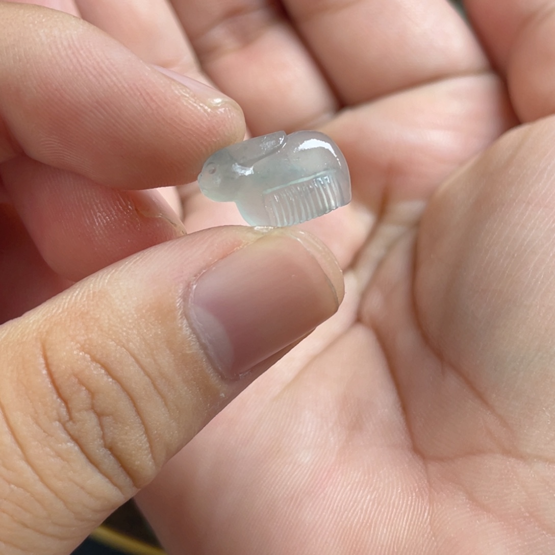 定制翡翠未镶嵌兔子梳