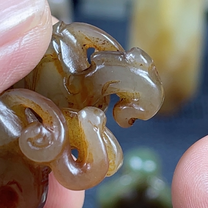 和田玉颈饰未镶嵌福**照