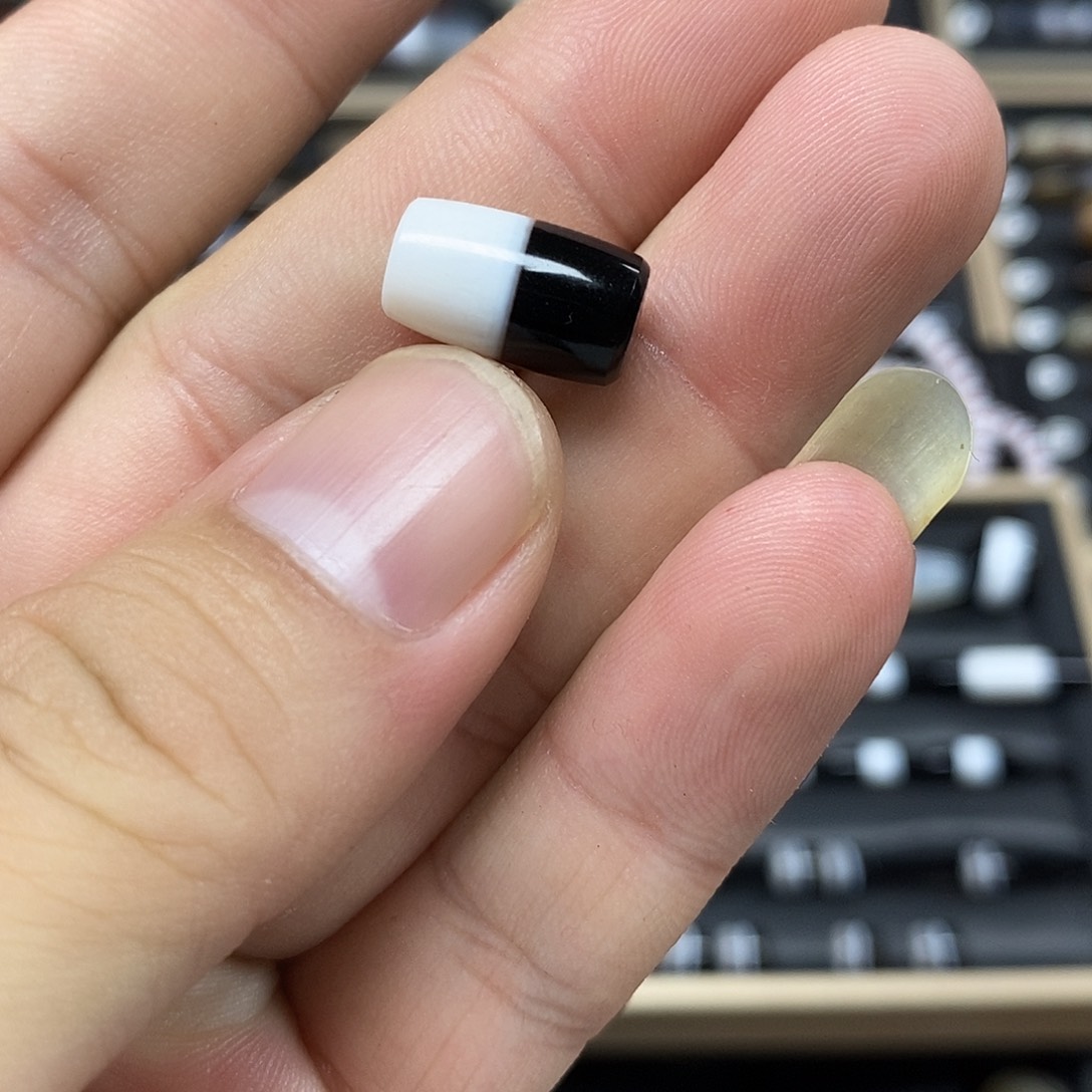 H****未镶嵌颈饰玛瑙/玉髓