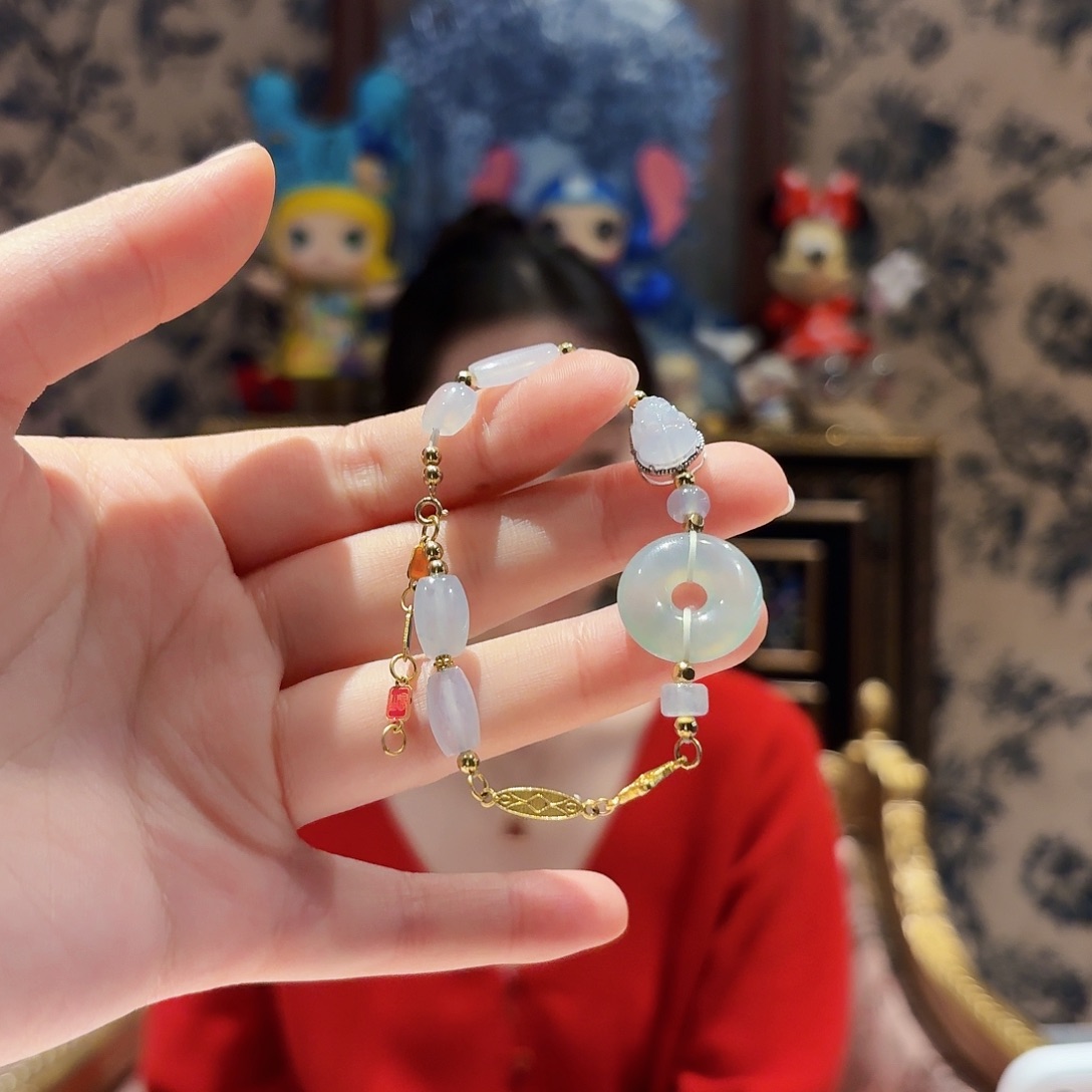 翡翠18K金镶嵌手串手串