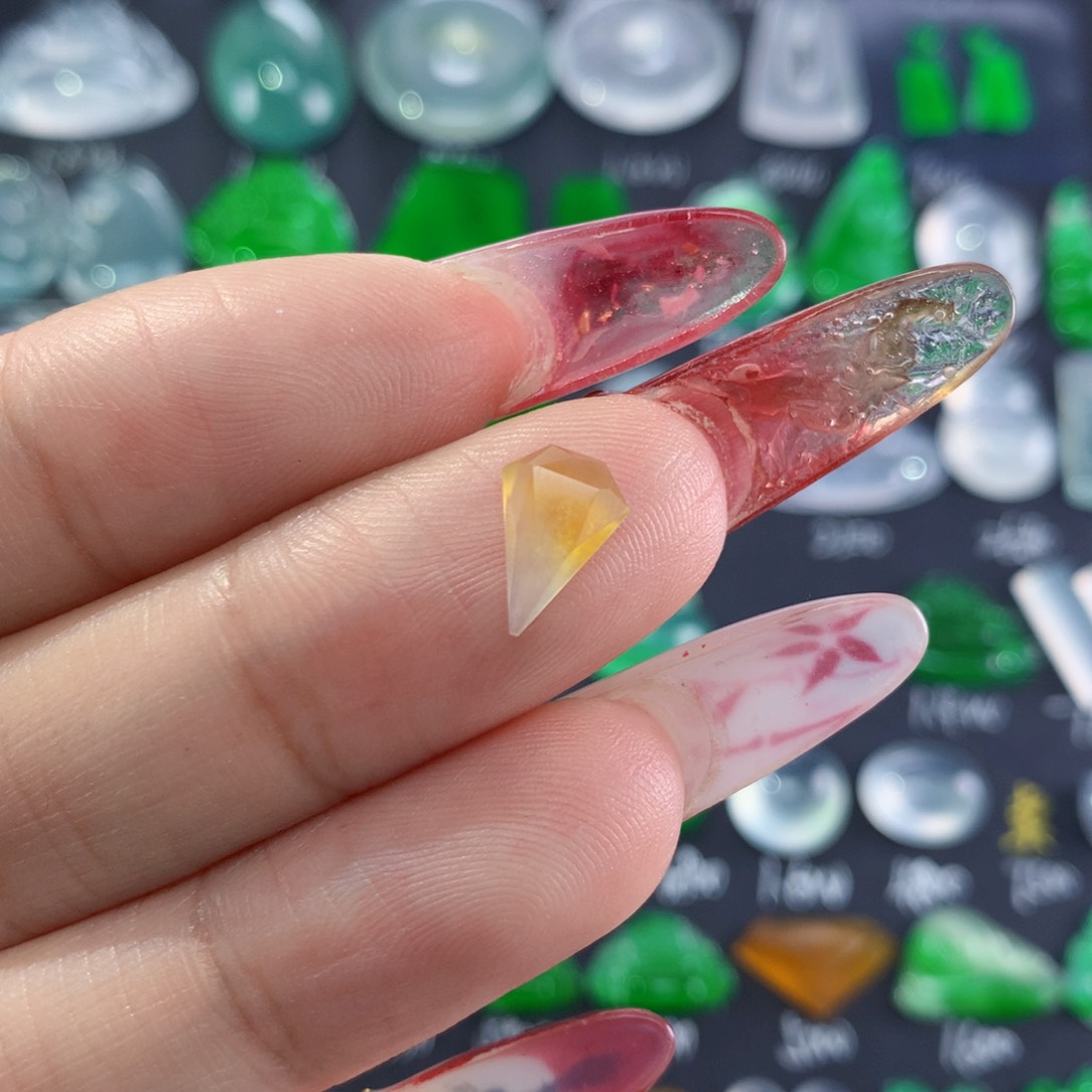 翡翠颈饰未镶嵌纯天然缅甸翡翠A货