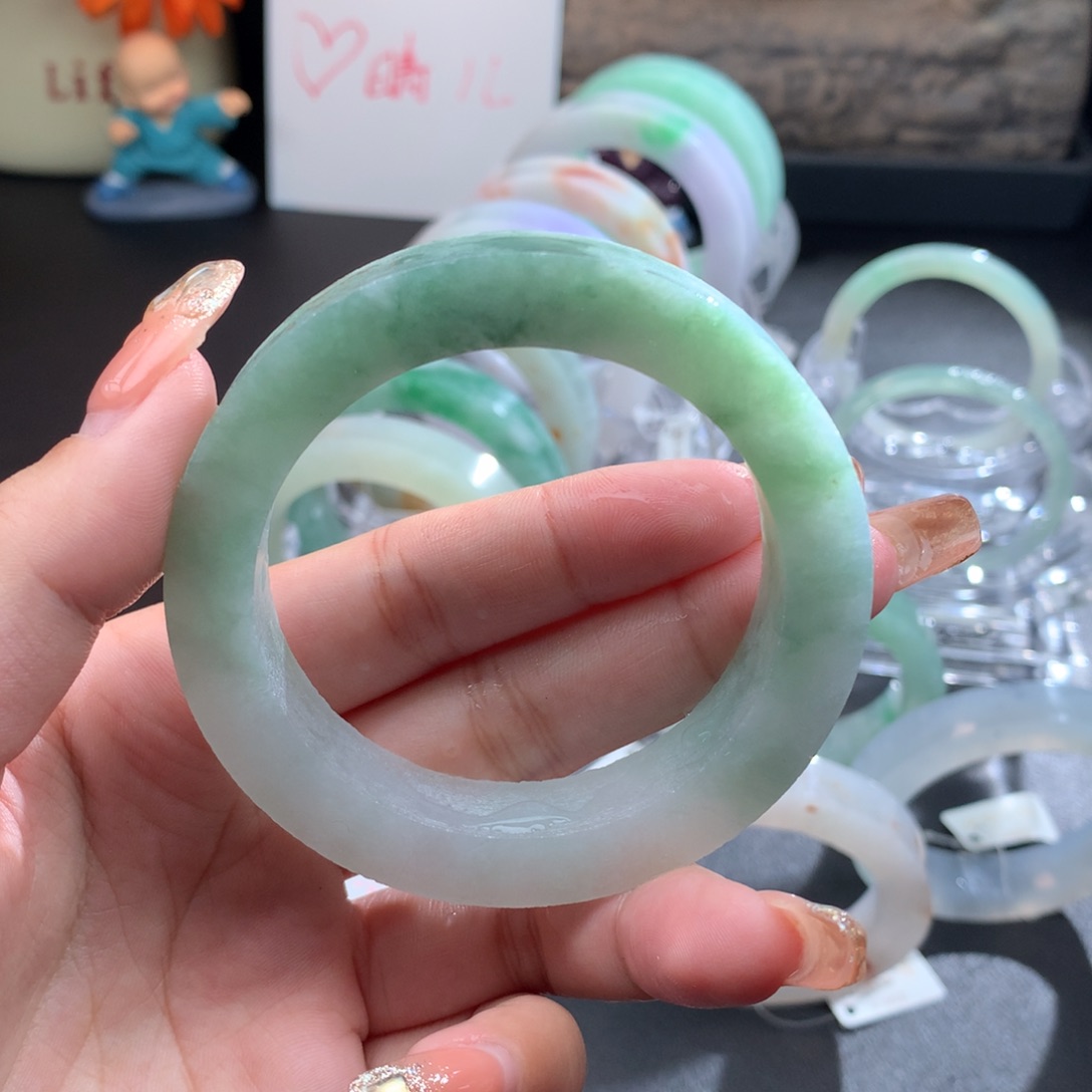 定制翡翠手镯未镶嵌