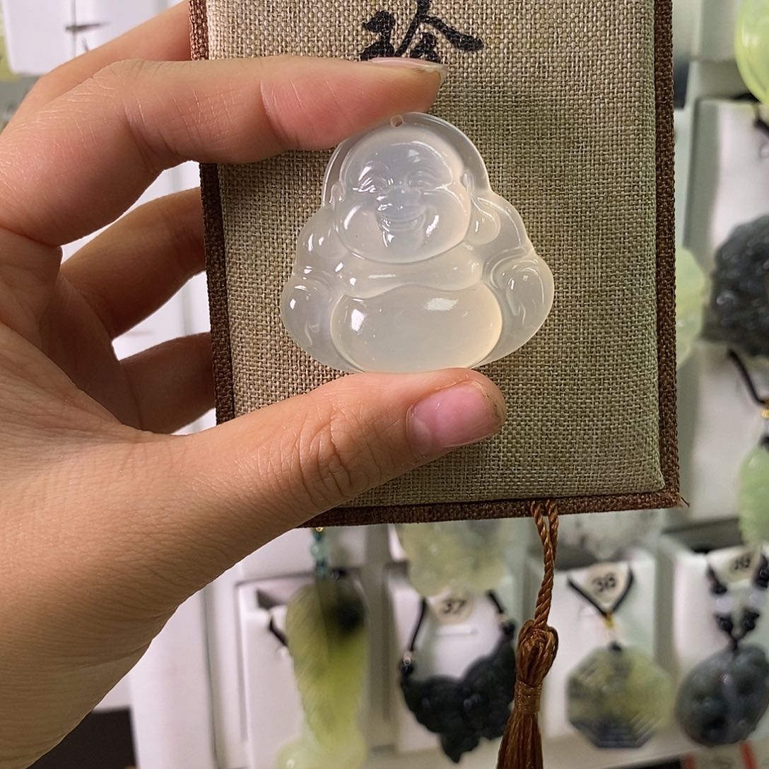 蛇纹石玉颈饰未镶嵌?****票91