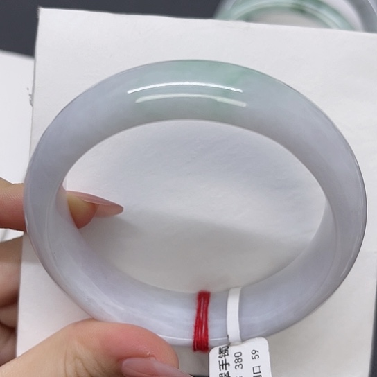翡翠手镯未镶嵌A货