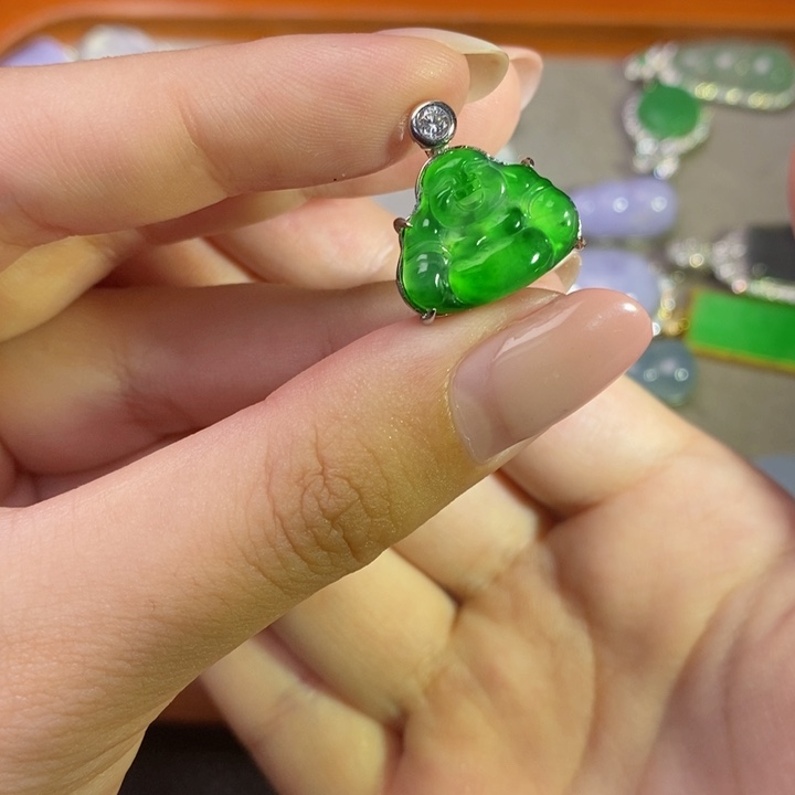 颈饰未镶嵌翡翠翡翠