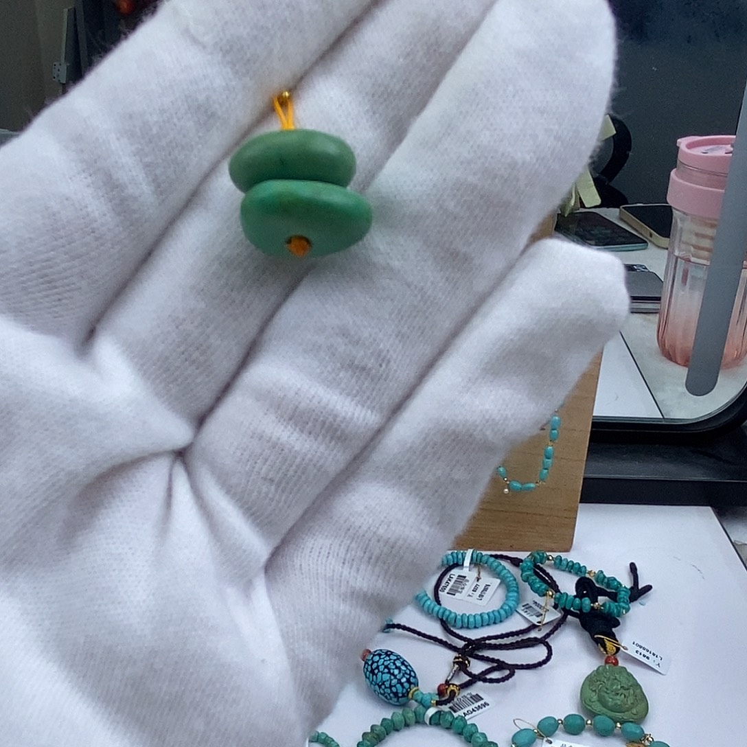 绿松石未镶嵌珠宝奇石