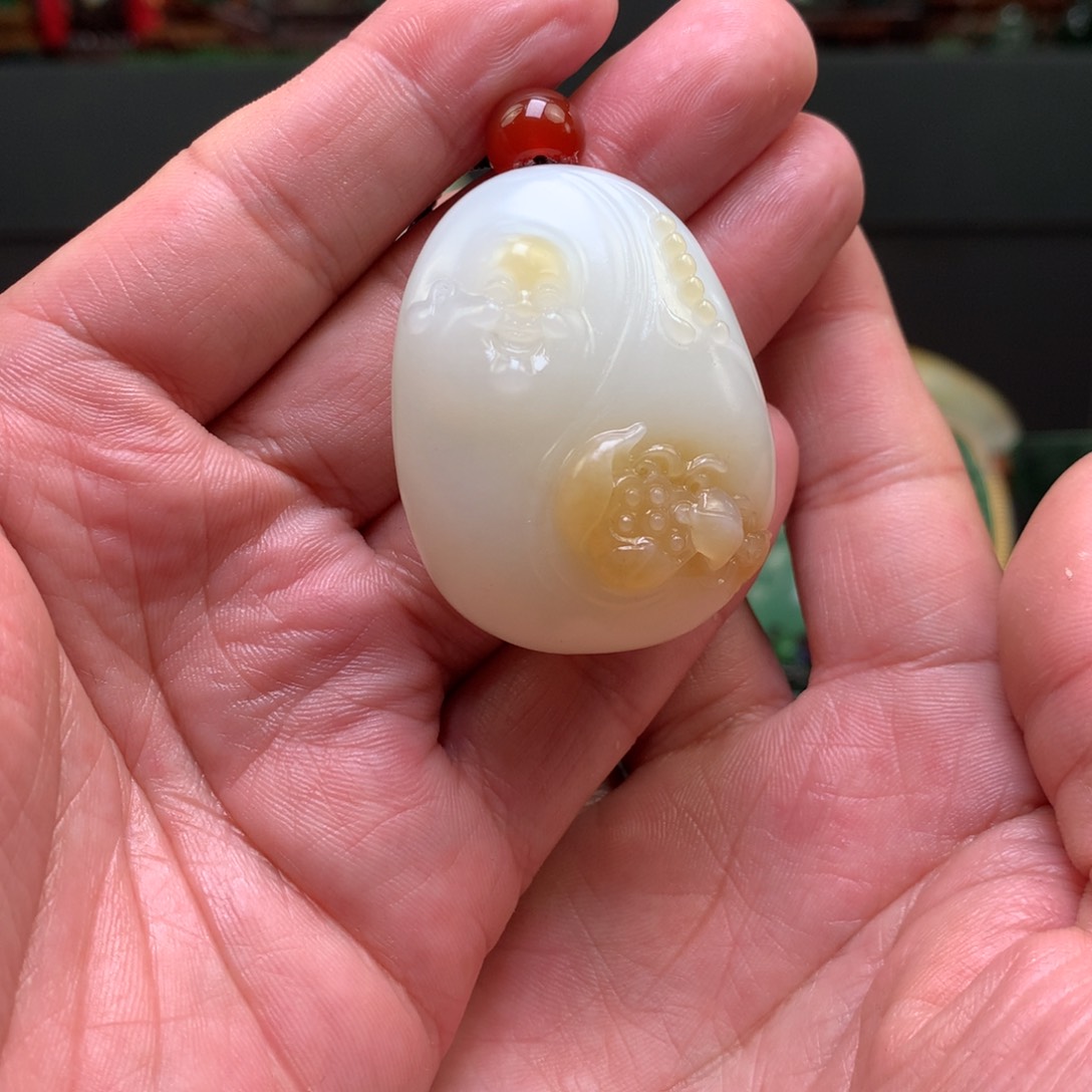 和田玉和田玉吊坠未镶嵌未镶嵌