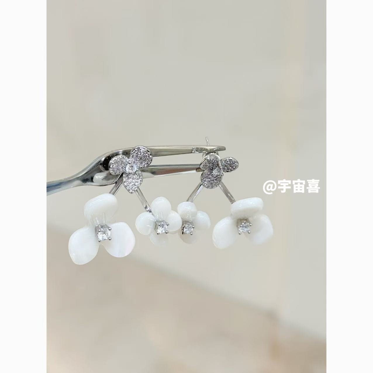铜合金锆石耳饰 Z1-034【前后醋酸白锆苍兰花耳钉耳坠】