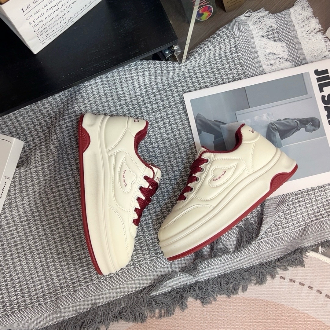 SAGGYKK/闪瑶2025新款ins时尚百搭厚底增高休闲板鞋运动鞋女鞋