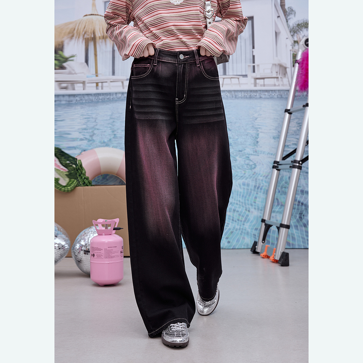 Juicy Couture橘滋撞色喷染洗水宽松直筒牛仔长裤女