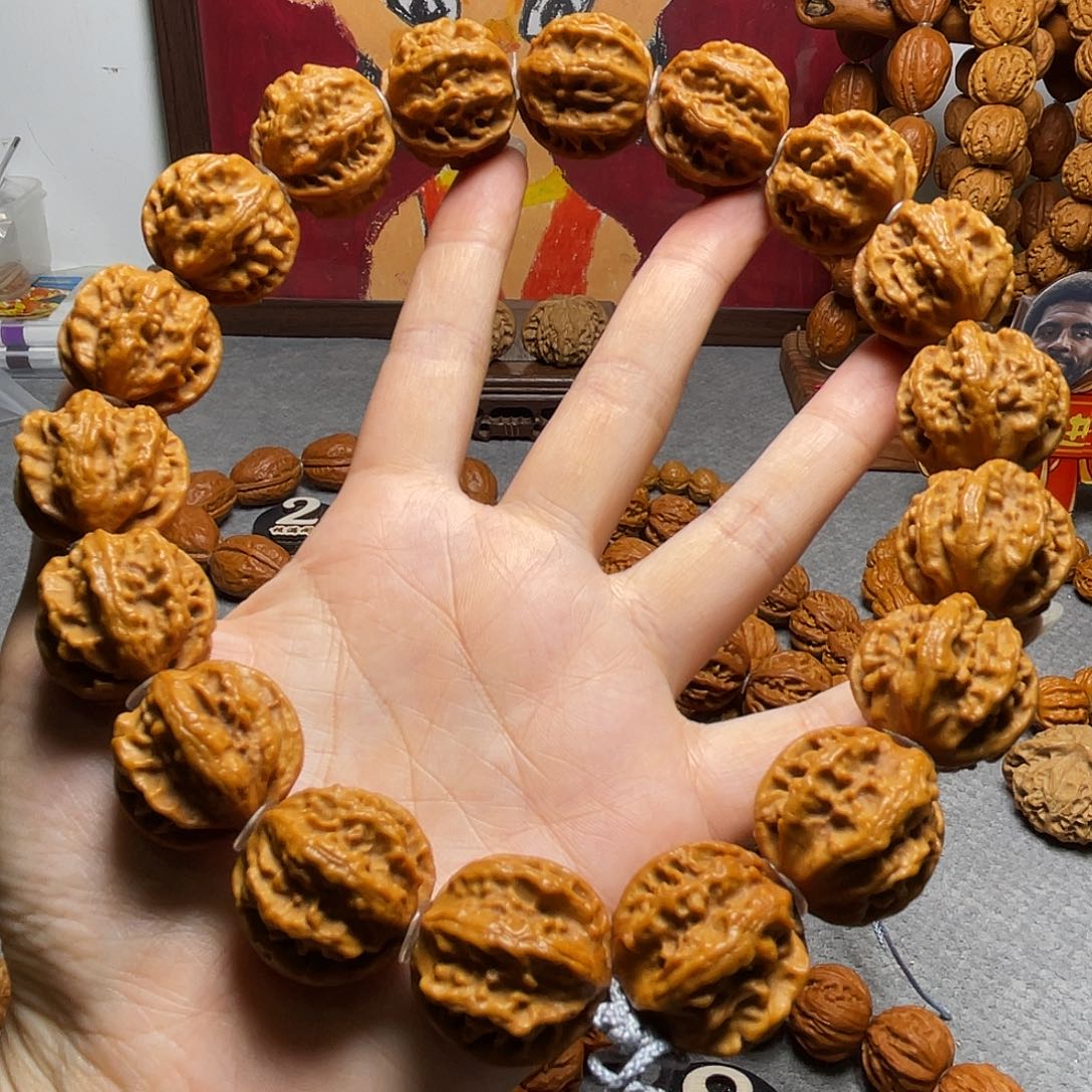 核桃哼**唧京八棱龙脊手持88