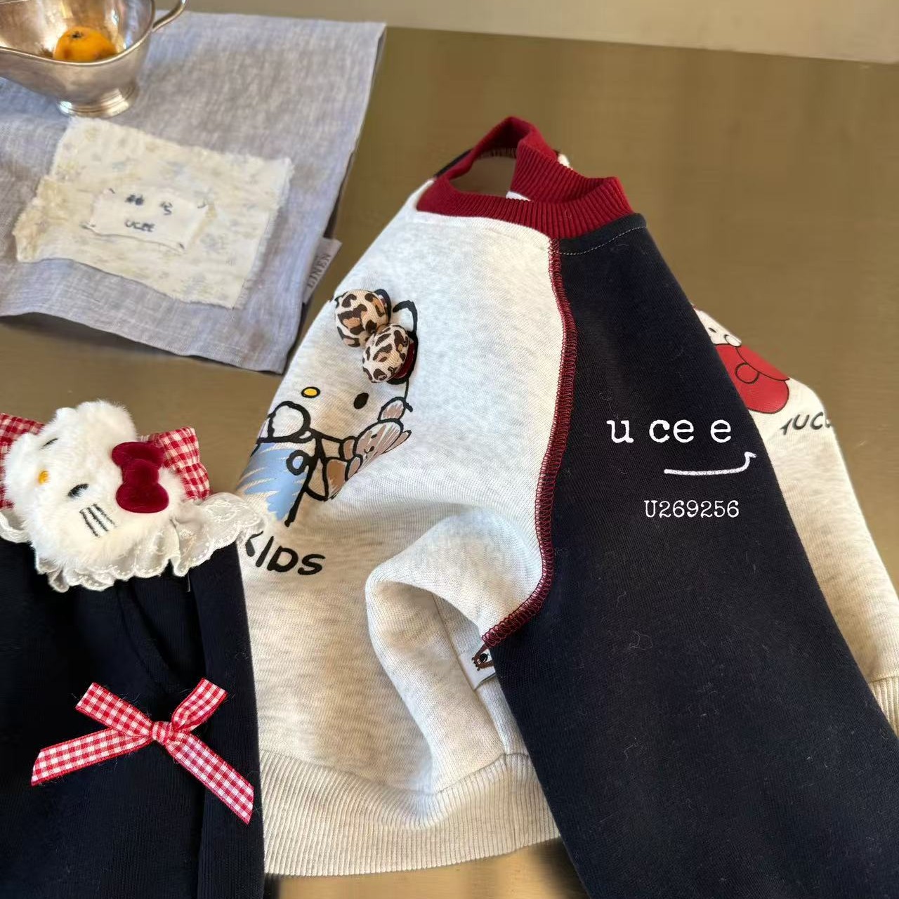 秋冬加厚新款女童韩版卡通卫衣中小童百搭