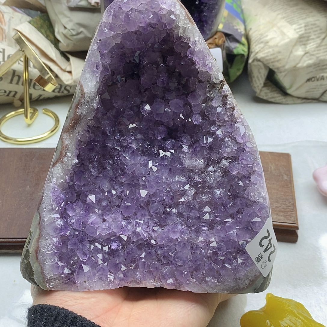 紫晶大型摆件（非配饰）未镶嵌