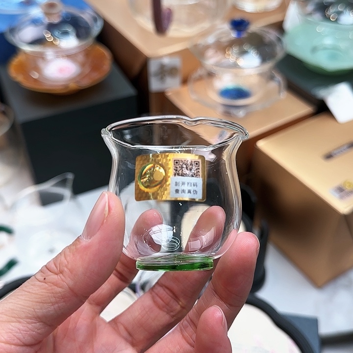 禾器湖绿色华蕊杯