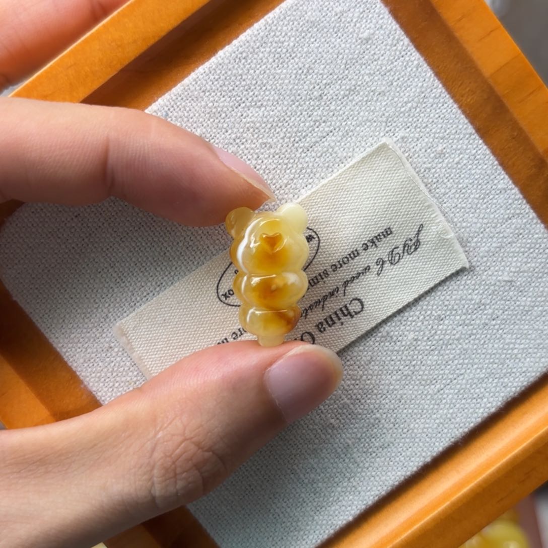 未镶嵌蜜蜡裸石小熊糖葫芦