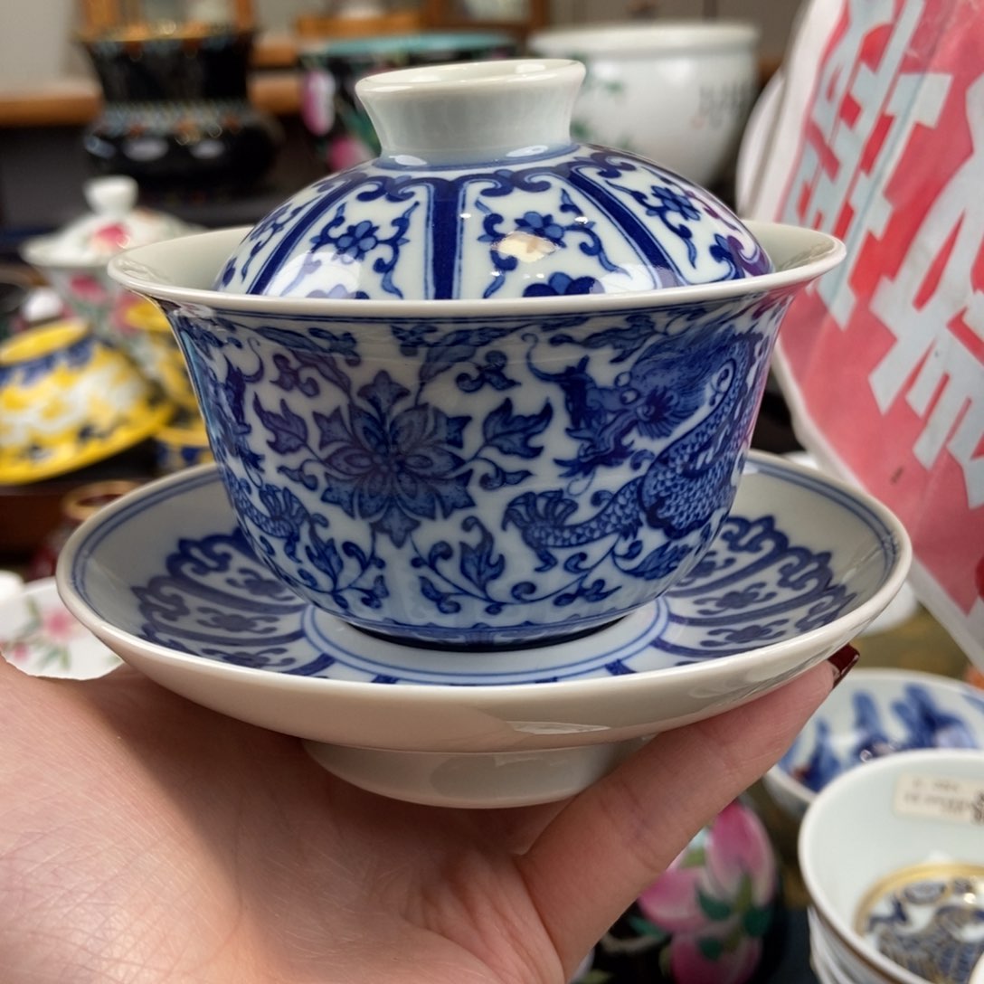 陶瓷艺术家的作品是一种