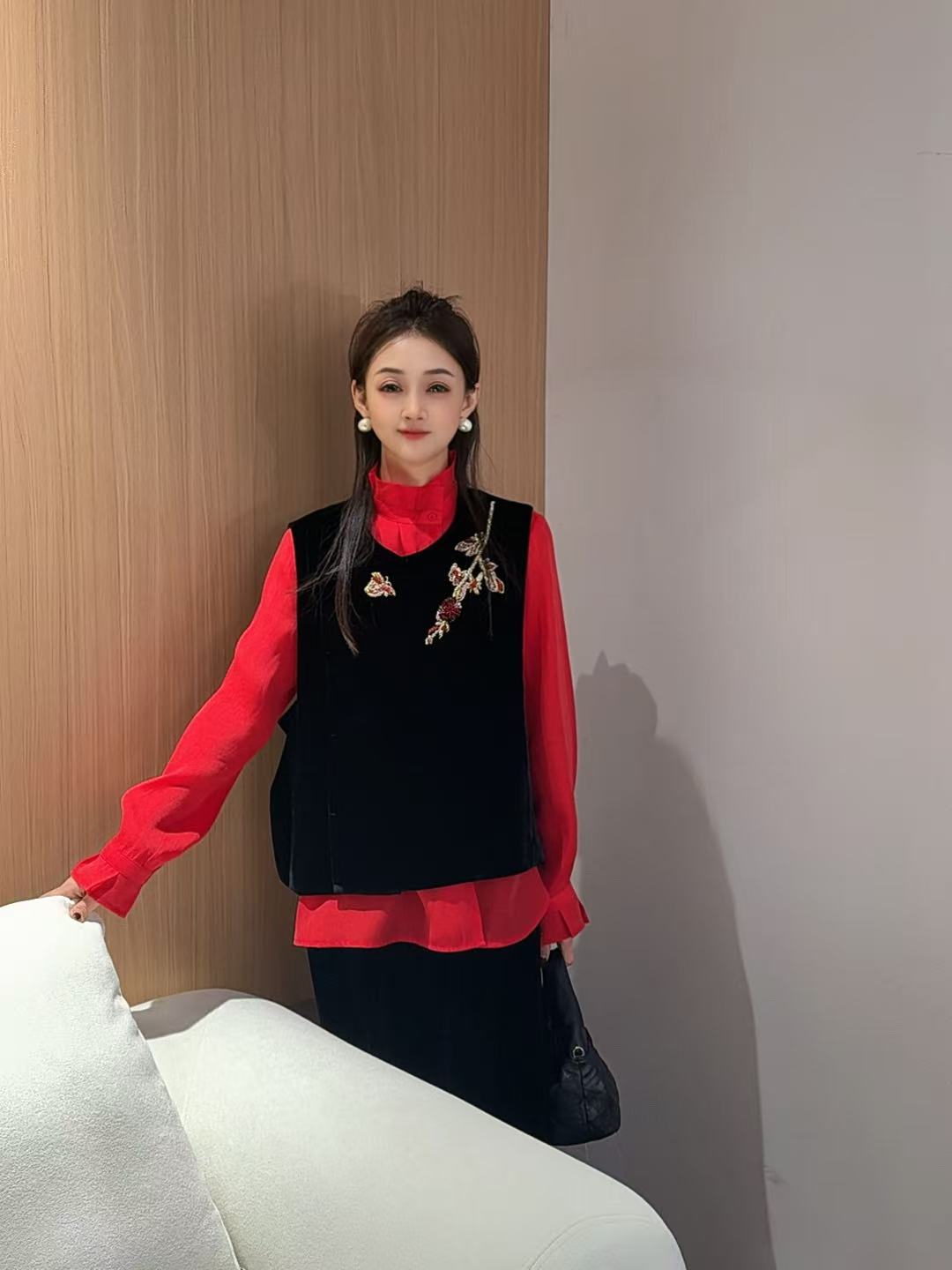 大魏原创「凝枝」真丝丝绒重工刺绣马甲设计师款