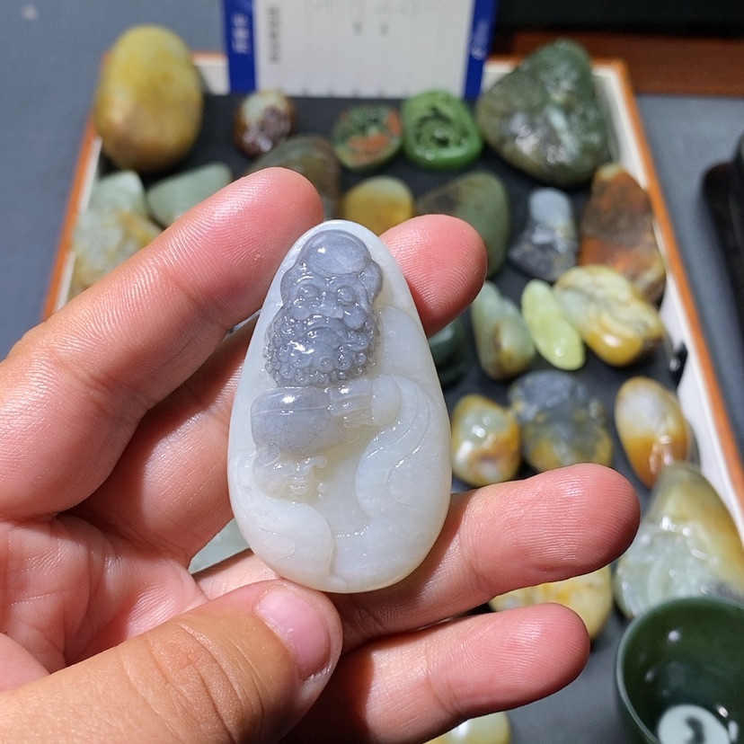 【闪购商品】和田玉颈饰未镶嵌镜*