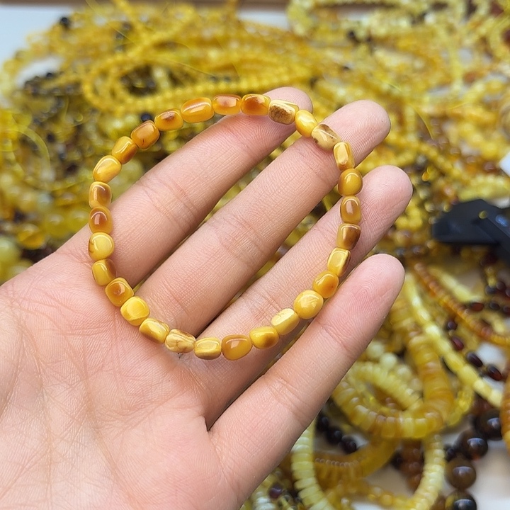 琥珀未镶嵌珠宝奇石