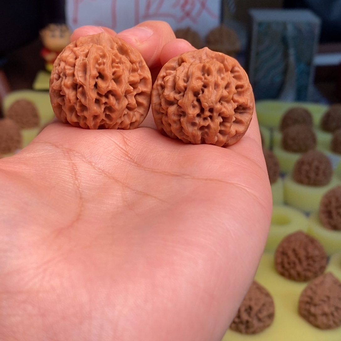 好***愚核桃秦岭闷尖狮子头31瑕疵