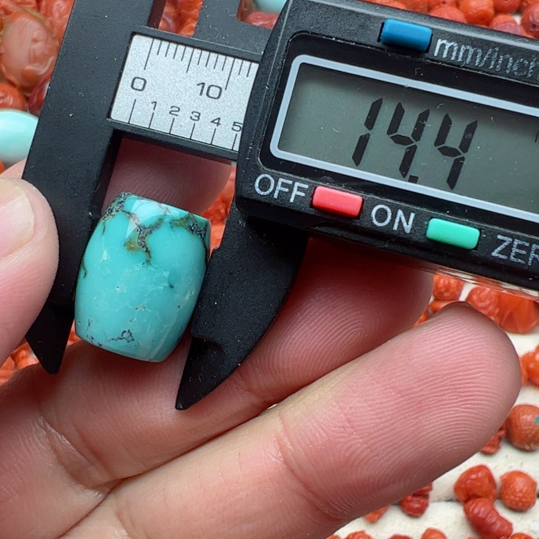 绿松石配饰未镶嵌