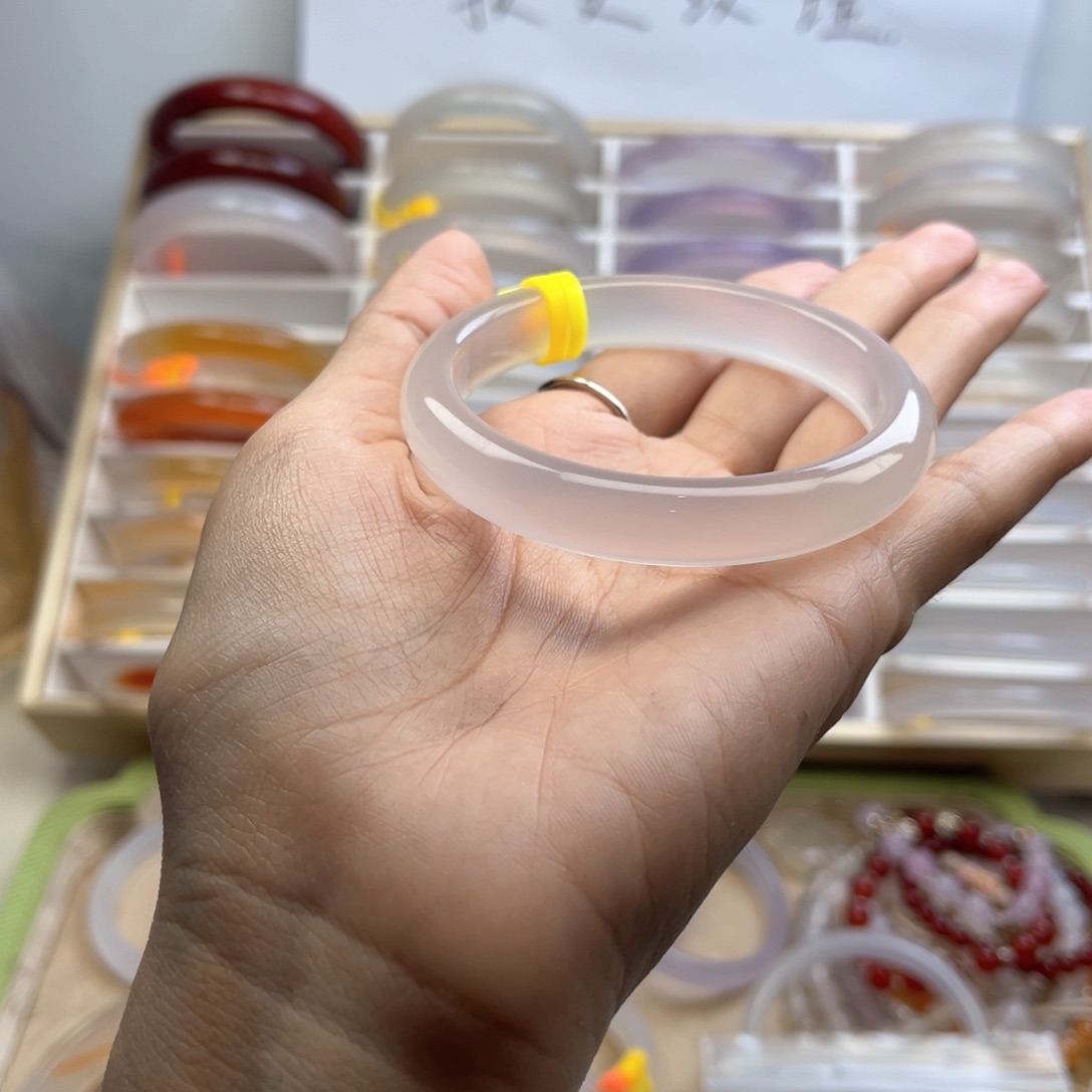 *****手镯玛瑙/玉髓未镶嵌