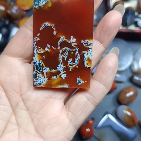 玛瑙/玉髓未镶嵌吊坠