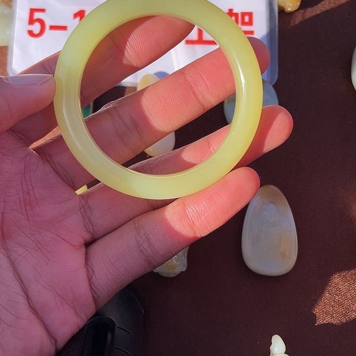 梵***茜和田玉（糖玉）未镶嵌颈饰