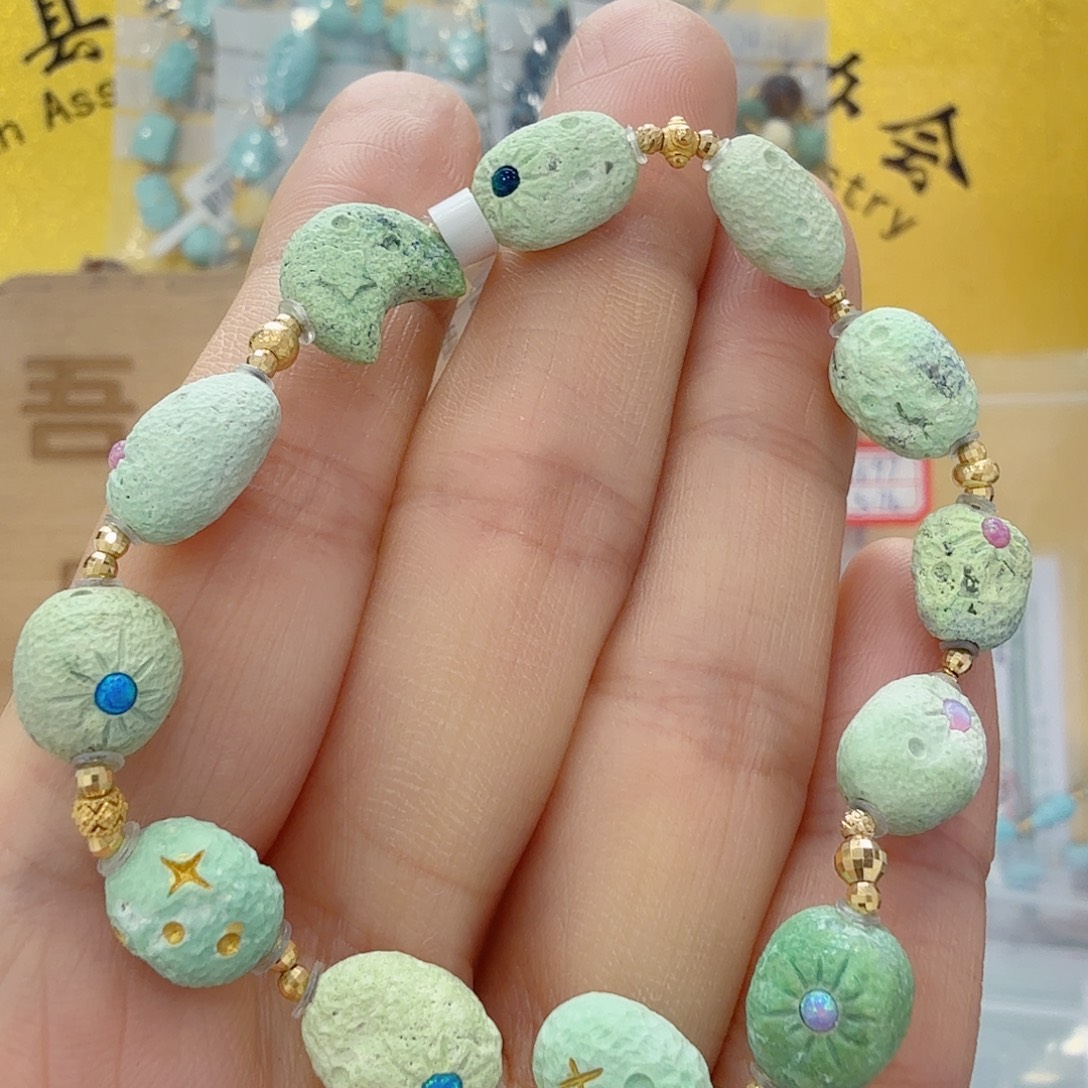 绿松石18K金镶嵌珠宝奇石