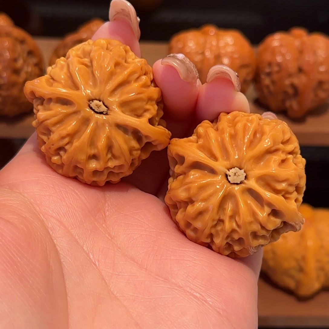 桃核吊坠朝*宫灯40 精品849