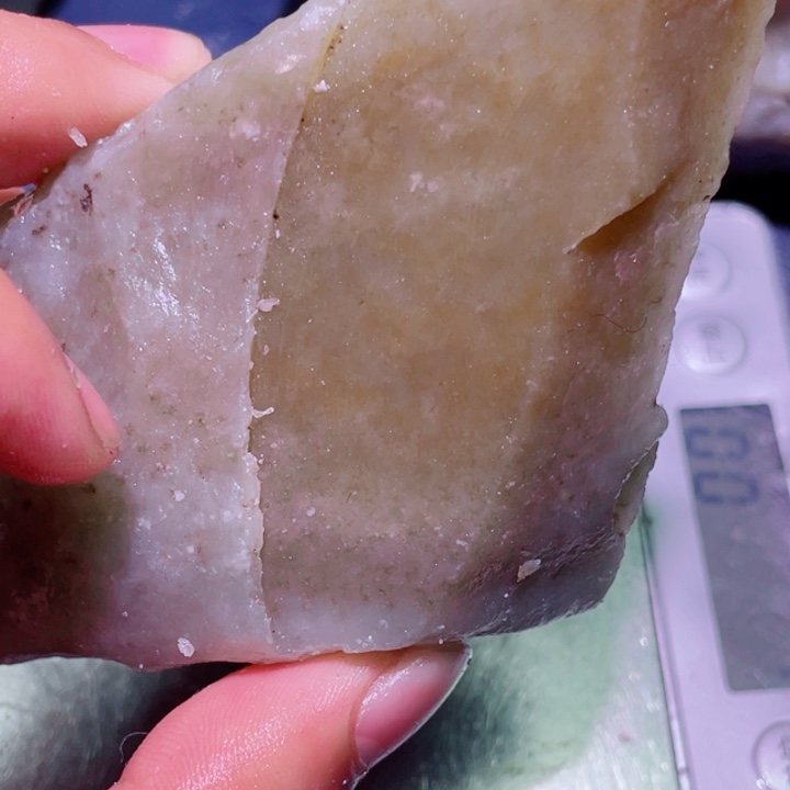 和田玉（糖玉）未镶嵌珠宝半成品