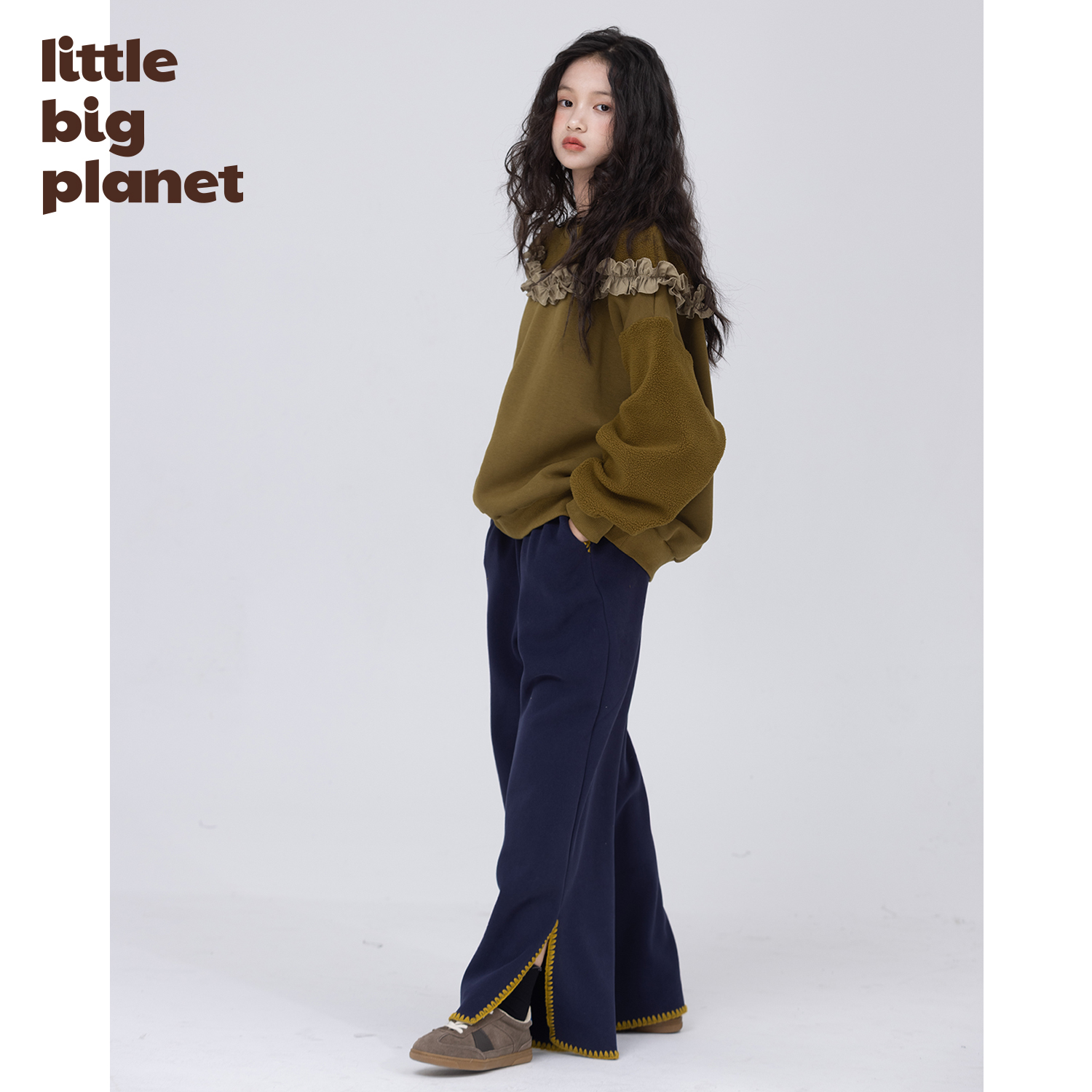 小小大星球童装 低弹丝混纺摇粒绒花边卫衣 冬日女童慵懒拼接上衣
