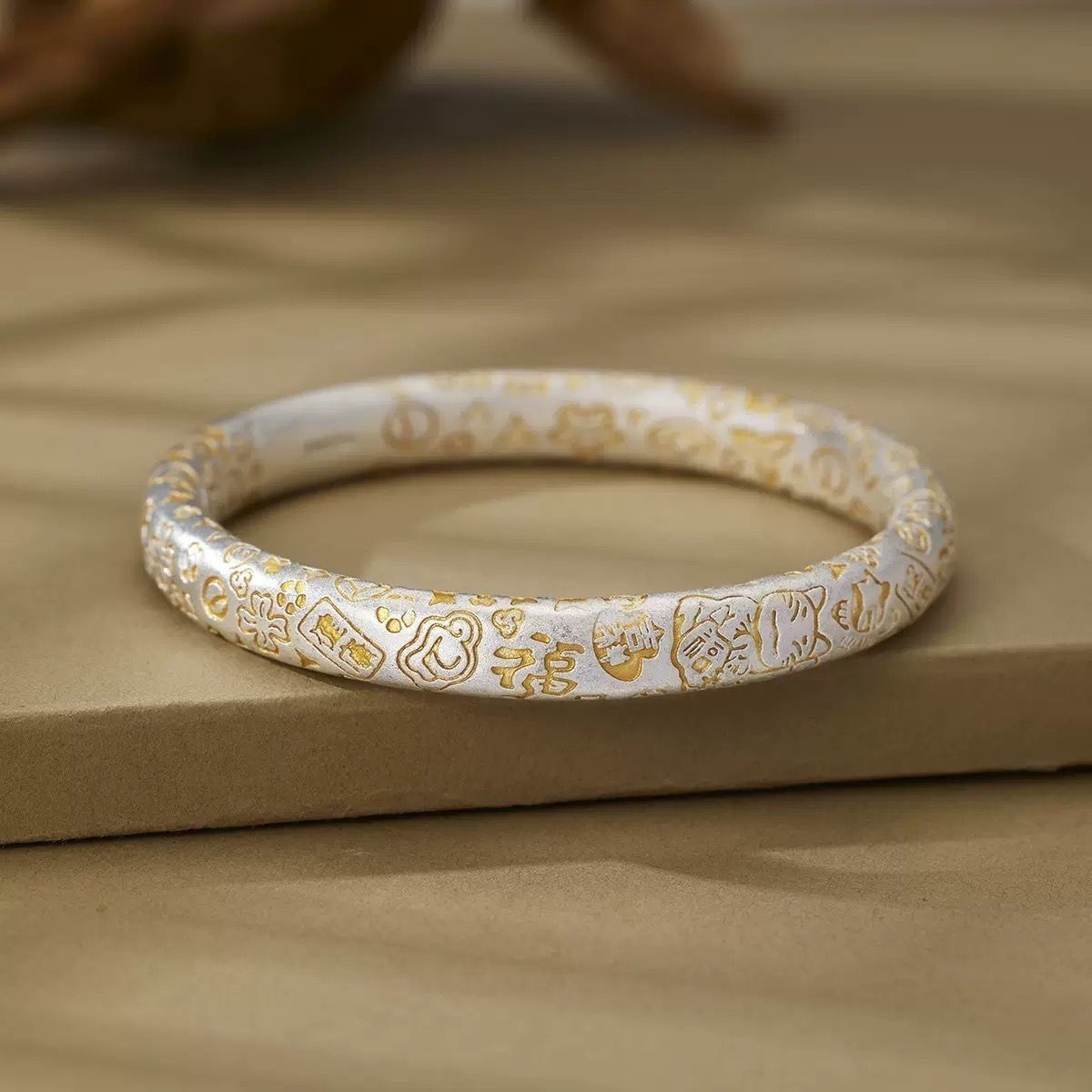 非金属珐琅手镯 999.9银描金招财猫吉言泥鳅背闭口镯