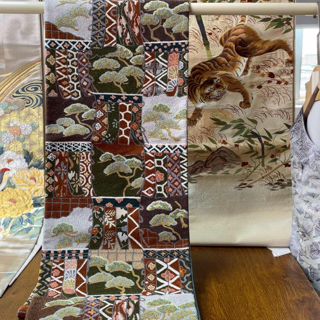 织绣百万粒打籽绣