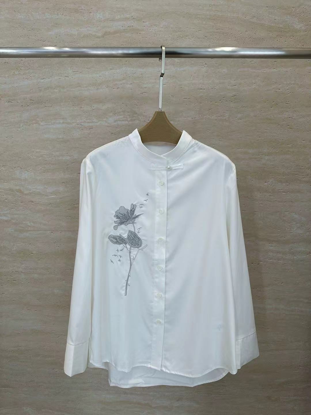女士精品时尚衬衫