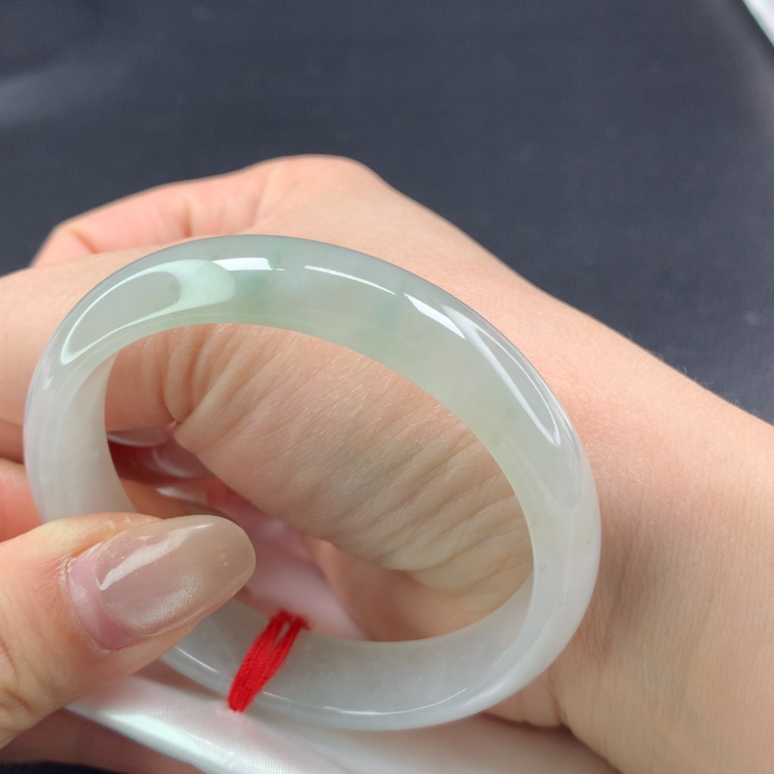 翡翠手镯未镶嵌(5号)贵妃，正圈戴51